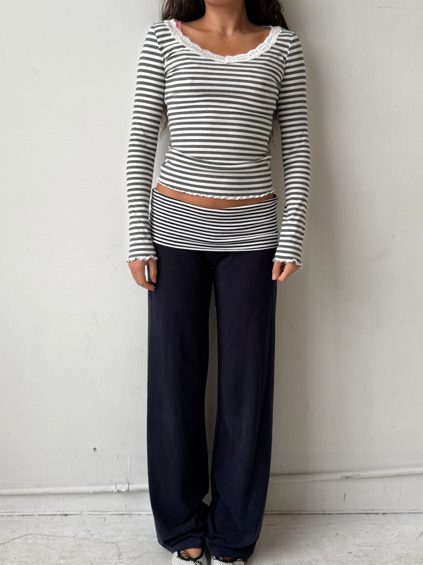 The Mia Long Sleeve Top - Grey Stripe