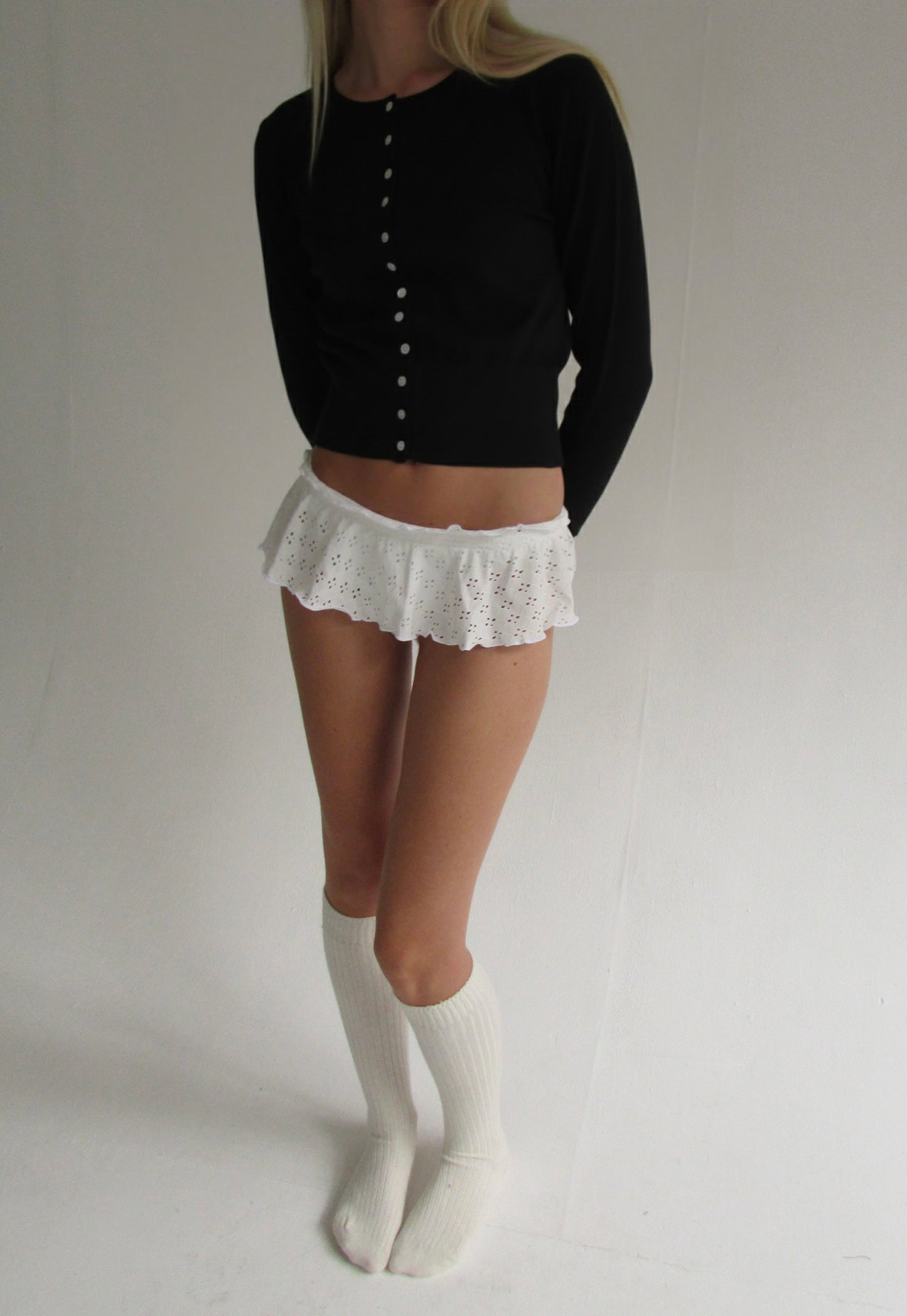 The Ottilia Cardi - Black