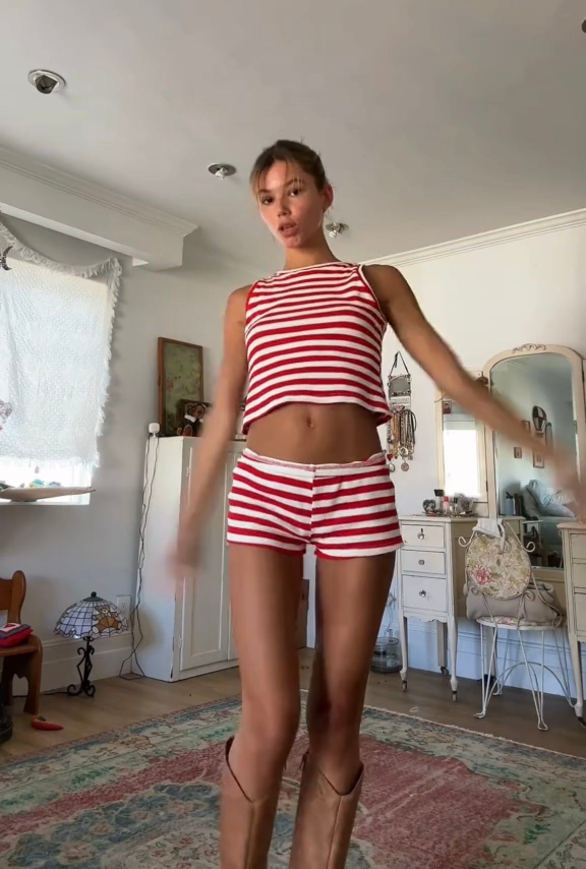 The Dallas Shorts - Red